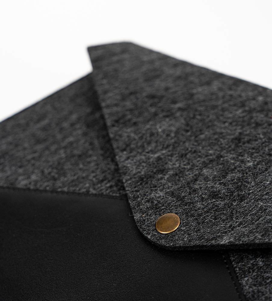 13%20inç%20Keçe%20Notebook%20&%20Tablet%20Kılıfı%20Mandala%20Desenli