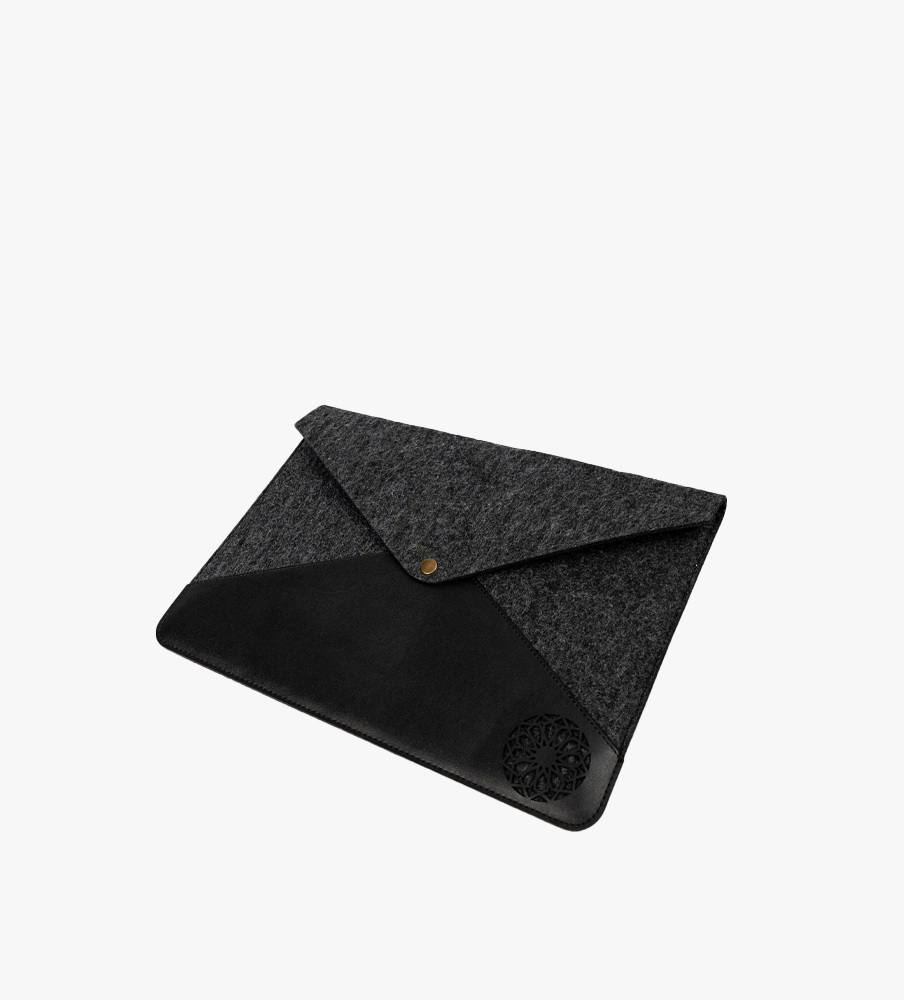 13%20inç%20Keçe%20Notebook%20&%20Tablet%20Kılıfı%20Mandala%20Desenli